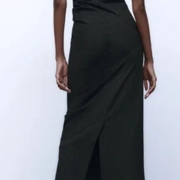 Dress - Picture 2 of 5